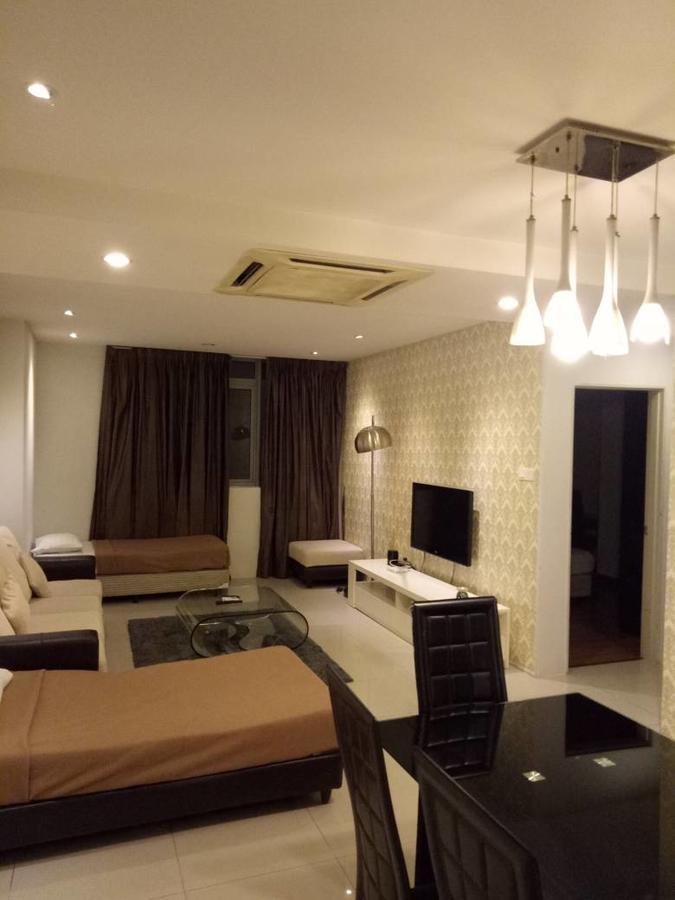 Peaceful Service Suite At Taragon Putri Bintang クアラルンプール エクステリア 写真