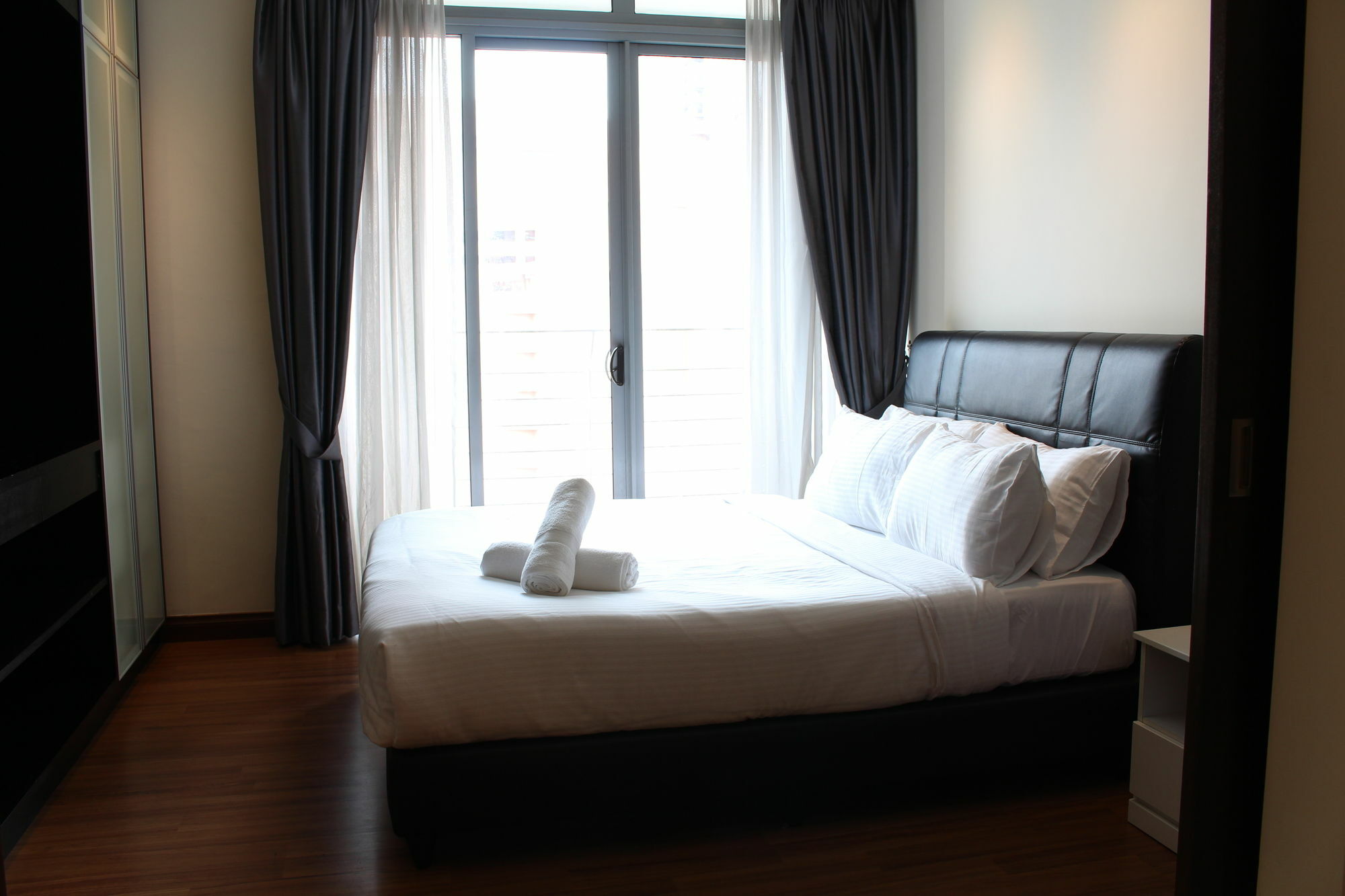 Peaceful Service Suite At Taragon Putri Bintang クアラルンプール エクステリア 写真