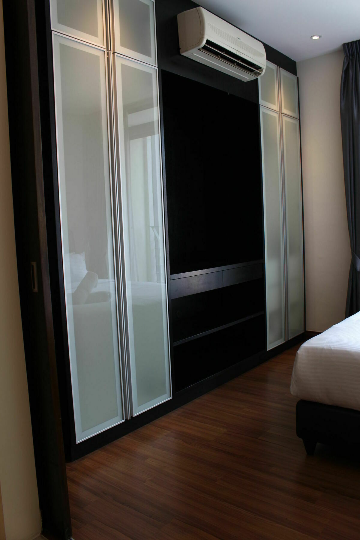 Peaceful Service Suite At Taragon Putri Bintang クアラルンプール エクステリア 写真